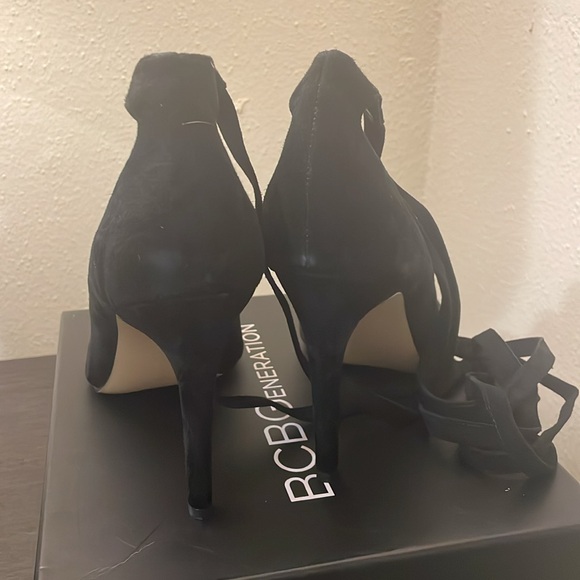 ▪️Black suede lace up heels - Picture 5 of 8